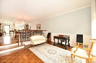 10 Southgate Cir, Massapequa Park, NY 11762 - Photo 7