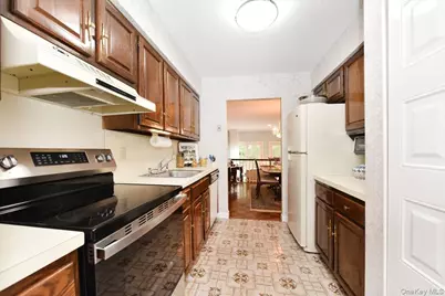 10 Southgate Circle, Massapequa Park, NY 11762 - Photo 15