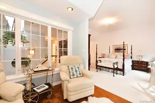 10 Southgate Cir, Massapequa Park, NY 11762 - Photo 21