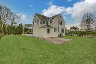 21 Homestead Ave, Scarsdale, NY 10583 - Photo 3