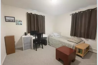 187 Horseblock Road, Farmingville, NY 11738 - Photo 5