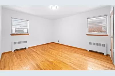 243-19 129th Avenue, Rosedale, NY 11422 - Photo 3