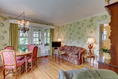 205 Hempstead Avenue, Malverne, NY 11565 - Photo 27