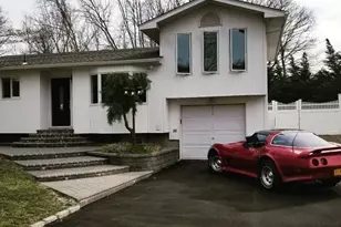 4 Halliday Rd, Coram, NY 11727 - Photo 3