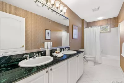 51 Club Pointe Drive, White Plains, NY 10605 - Photo 25