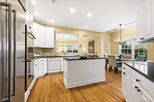 51 Club Pointe Dr, White Plains, NY 10605 - Photo 9