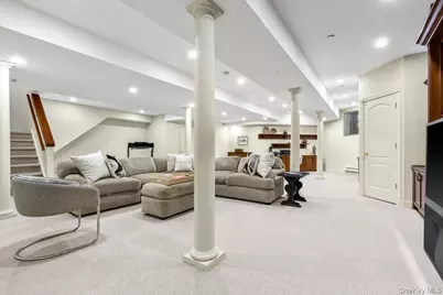 51 Club Pointe Drive, White Plains, NY 10605 - Photo 29