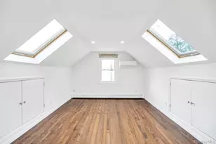 1026 Barbara Ct, North Bellmore, NY 11710 - Photo 15