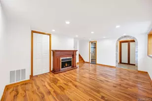 1026 Barbara Ct, North Bellmore, NY 11710 - Photo 5
