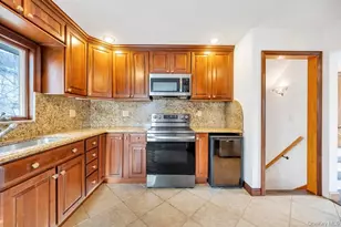 1026 Barbara Ct, North Bellmore, NY 11710 - Photo 9