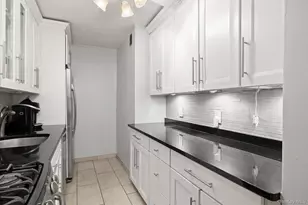 88-08 151st Ave, Howard Beach, NY 11414 - Photo 17