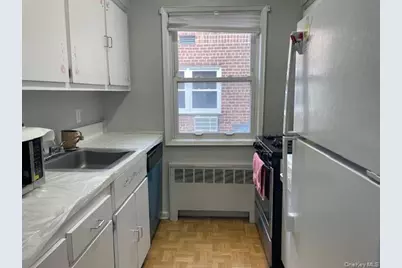 553 Central Avenue #19B, Cedarhurst, NY 11516 - Photo 5