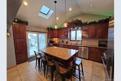 177 Sheridan Boulevard, Mineola, NY 11501 - Photo 5