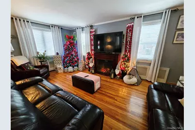 177 Sheridan Boulevard, Mineola, NY 11501 - Photo 3