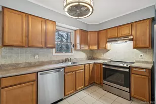 361 Decatur Ave, Shirley, NY 11967 - Photo 29