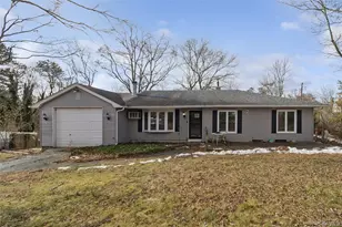 361 Decatur Ave, Shirley, NY 11967 - Photo 3