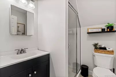 26 Community Road, Bay Shore, NY 11706 - Photo 19