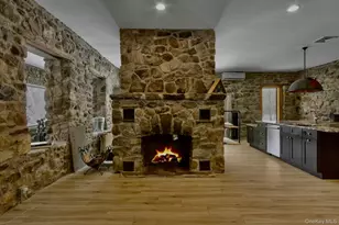 21 Bird Hill Rd, Tomkins Cove, NY 10986 - Photo 13