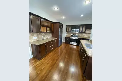 321 Hayward Avenue, Mount Vernon, NY 10552 - Photo 9