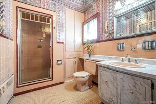 360 Raymond St, Rockville Centre, NY 11570 - Photo 17