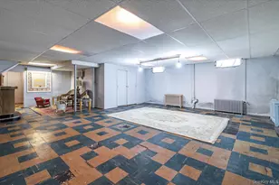 360 Raymond St, Rockville Centre, NY 11570 - Photo 27