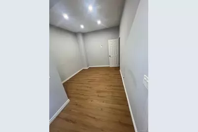 11423 Sutter, Ozone Park, NY 11420 - Photo 15