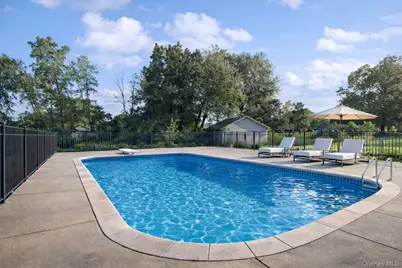 10 Willys Court, Rock Tavern, NY 12575 - Photo 9