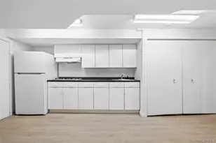 168 Waverly Rd, Scarsdale, NY 10583 - Photo 17