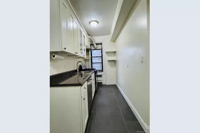 92-05 Whitney Avenue #A27, Elmhurst, NY 11373 - Photo 3