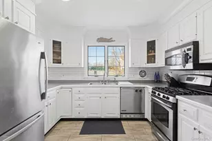 87 Gould St, East Hampton, NY 11937 - Photo 9