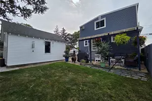 1405 Ohio Ave, Bay Shore, NY 11706 - Photo 11