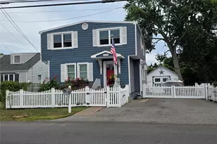 1405 Ohio Ave, Bay Shore, NY 11706 - Photo 3