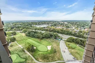 269-10 Grand Central Pkwy, Floral Park, NY 11005 - Photo 19