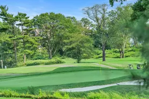 269-10 Grand Central Pkwy, Floral Park, NY 11005 - Photo 37