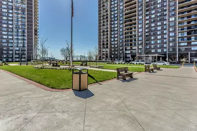 269-10 Grand Central Parkway #27T, Floral Park, NY 11005 - Photo 31