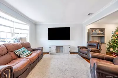 62 Forest Avenue, Lake Grove, NY 11755 - Photo 9