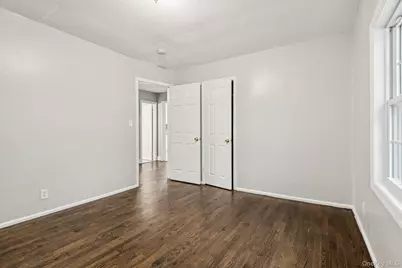 16 Belgrave Avenue, Bay Shore, NY 11706 - Photo 13