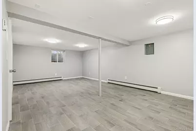 16 Belgrave Avenue, Bay Shore, NY 11706 - Photo 23