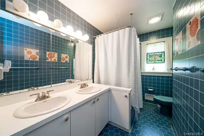 12 Capri Drive, Spring Valley, NY 10977 - Photo 9