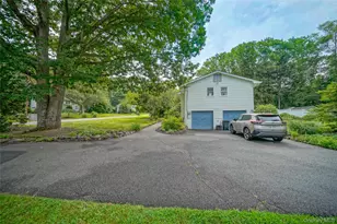 12 Capri Dr, Spring Valley, NY 10977 - Photo 3