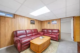 146 Terrace Ave, Elmont, NY 11003 - Photo 15