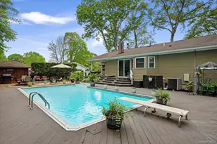 12 Debragga Ave, East Moriches, NY 11940 - Photo 19