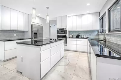 2 Whippoorwill Close, Chappaqua, NY 10514 - Photo 13