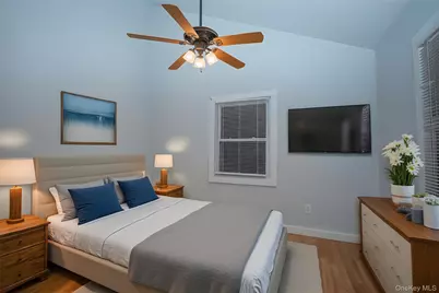 27 Cynthia Lane, Center Moriches, NY 11934 - Photo 9