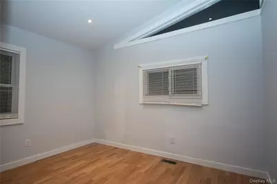 27 Cynthia Lane, Center Moriches, NY 11934 - Photo 5