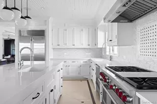 17 Ludlow Ln, Hampton Bays, NY 11946 - Photo 11