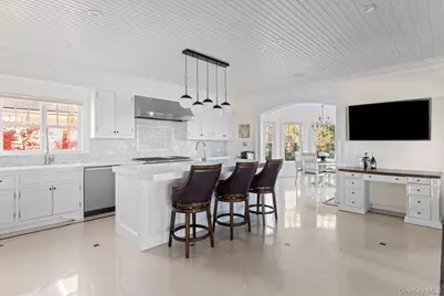 17 Ludlow Lane, Hampton Bays, NY 11946 - Photo 13