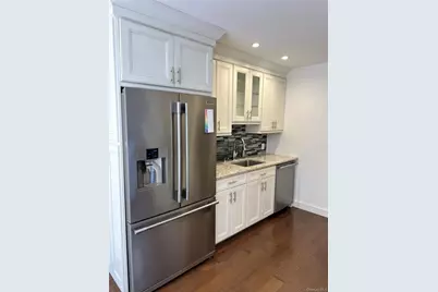 280 Terry Rd, Smithtown, NY 11787 - Photo 19