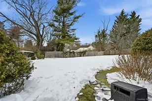 280 Terry Rd, Smithtown, NY 11787 - Photo 29