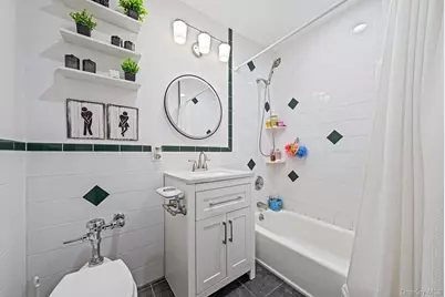 124 Smith Street #3F, Freeport, NY 11520 - Photo 13